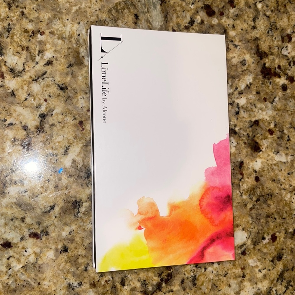 6 Shade LimeLife by Alcone Foundation Palette